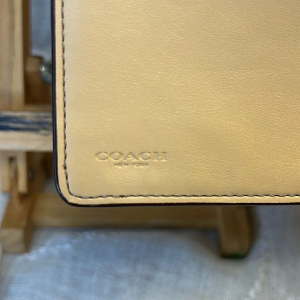 NWOT Coach bifold long leather wallet - Picture 12 of 16